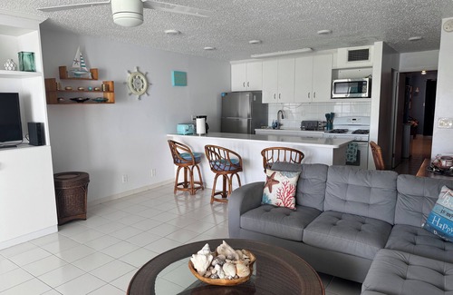 Red Hook Condo | 1 bedroom Crystal Cove condo on Sapphire Beach. Gated community, private beach.