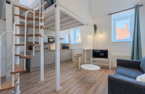 Tourcoing Apartment | 1 bedroom duplex apartment with private parking
