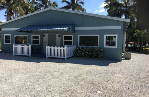 Nokomis Cottage | 1 Bedroom Duplex On Intracoastal W/Beach Access