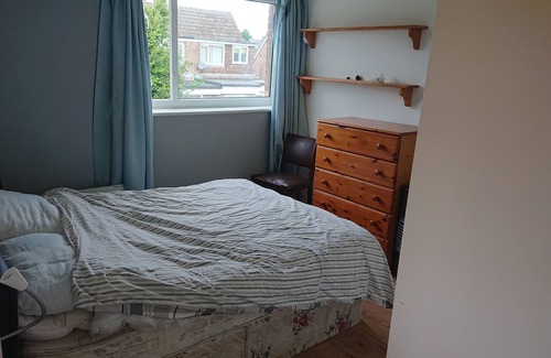 Parbold Apartment | 1 bedroom flat next to a river (sleeps 4)