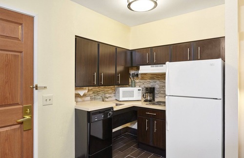 Half Day Condo | 1 Bedroom | Free Breakfast, Indoor Pool Access