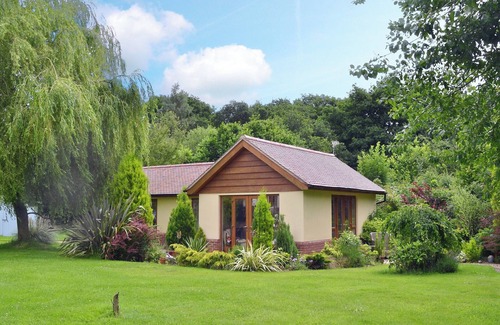 Wimborne Saint Giles Cottage | 1 bedroom accommodation in Holt Wood, near Wimborne