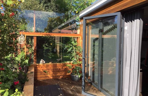 Swanley House | 1 Bedroom Guest House with Steam Room and Sauna