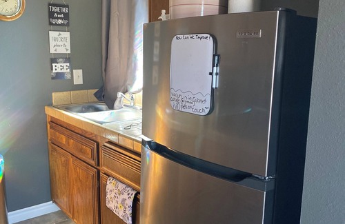 Enterprise House | 1-bedroom guest house with gated yard and WiFi,Pet friendly, Las Vegas