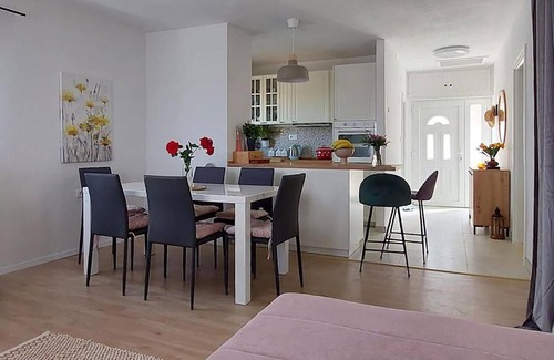 Lozisca House | 1 bedroom lovely home in Bobovisca