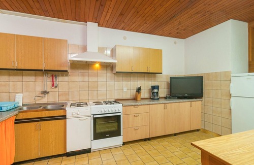 Splitska Apartment | 1 bedroom nice apartment in Splitska