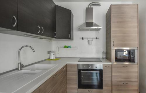 Paggi House | 1 Bedroom Nice Home In Carasco