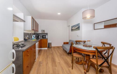 Sarsoni House | 1 Bedroom Nice Home In Lukezi
