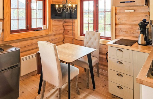 Sor-Fron House | 1 bedroom nice home in Sør-fron