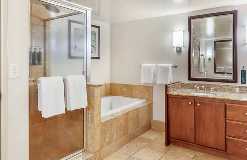 Honokowai Resort | 1-Bedroom Ocean View at Hilton Ka'anapali: Stunning Views, Pools & Island Luxury