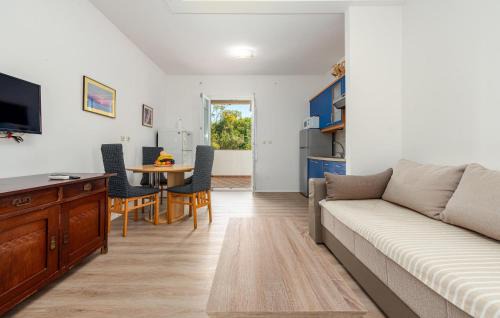 Lukoran Apartment | 1 Bedroom Stunning Apartment In Lukoran