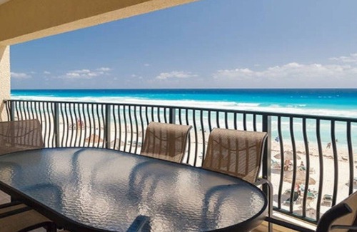 Zona Hotelera Resort | 1 Bedroom Suite at The Royal Sands