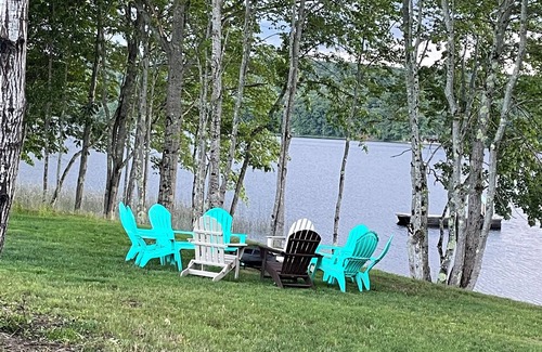 Appleton Cottage | 1-bedroom with loft cottage on beautiful Sennebec Pond with WiFi and heat pump.