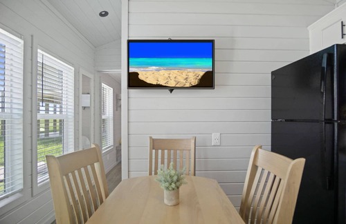 Crystal Beach House | 1 Block to Beach*Brand New*Off Peak Special!