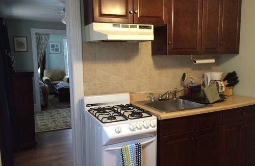 Ocean Grove Apartment | 1-Block to Beach - 1 Bdrm, 1st flr unit in historic Victorian home of OceanGrove