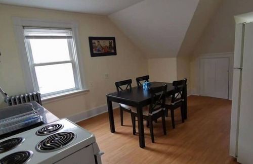 Worcester Apartment | 1 BR Apt walk to MCPHS, WPI, St Vincent Hospital