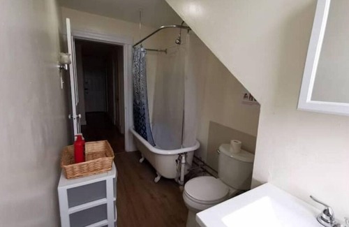 Worcester Apartment | 1 BR Apt walk to MCPHS, WPI, St Vincent Hospital