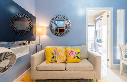 Basak Apartment | 1-Br Chic Condo Near Airport 2-7 pax