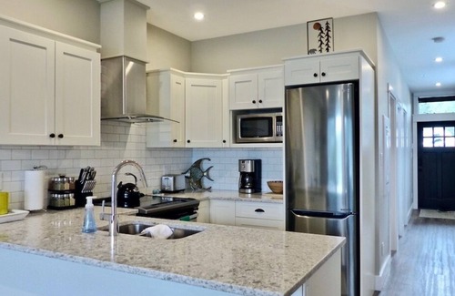 Port Renfrew Condo | 1 BR - Oceanfront - Pet Friendly - Sleep up to 4