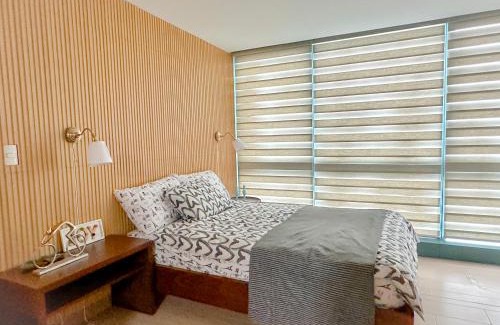 Pinagsama Apartment | 1 BR Uptown BGC Cozy Condo Netflix 200Mb Wi-Fi