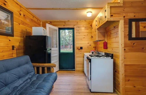Lake Luzerne-Hadley Cottage | 1 BR Waterfront Cottage Overlooking the Water and Mountain Sunsets!