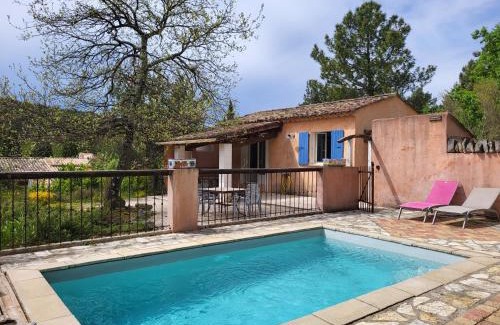 Vagnas House | 1 Chambre piscine commune et 1 Gite piscine privée La Sauvasse