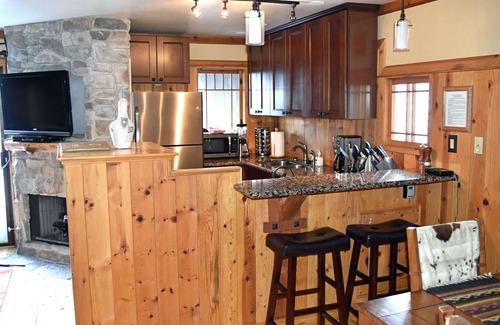 Tahoe Village Condo | #1 CHOICE: Tahoe Alpine Cabin, Heavenly Ski Lifts, Fireplace, shared Hot Tub