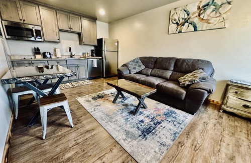 Moab South Valley House | #1 Dog Friendly, Walking distance to Hiking Trails