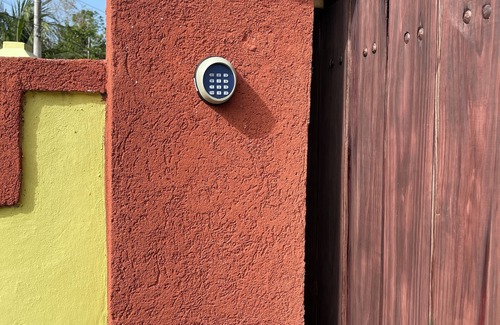 Negril House | 1 King bed, cable tv , wifi mini fridge stocked with welcome beer