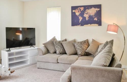 Moffat House | 1 Ladyknowe - Uk39970