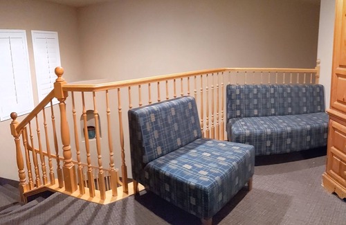 St. George House | #1 Large sunny room perfect for relaxing