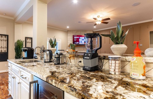 Tomball House | 1-LvL Family Paradise, 2 King Suites, Pool, HUGE Covered Patio, Yard, OD Kitchen
