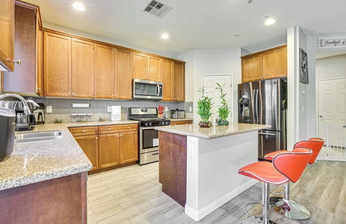 North Las Vegas House | 1 Mi to Aliante Casino: Townhome w/Fenced Yard!