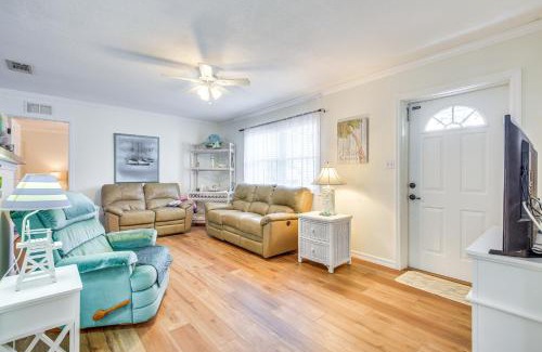 Cortez House | 1 Mi to Anna Maria Island Pet-Friendly Retreat