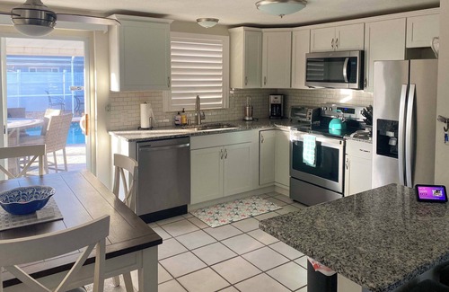 Laurel House | 1 Mi to Beach: Nokomis Home w/Private Pool