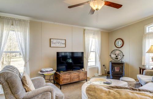 Deal Island House | 1 Mi to Boat Ramp Peaceful Deal Island Home!