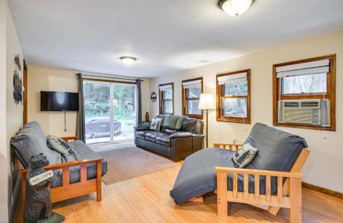 Brantingham House | 1 Mi to Brantingham Lake New York Getaway!