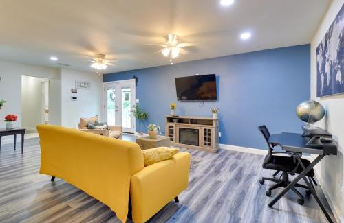 Georgetown Apartment | 1 Mi to Dtwn and Fenced Yard Georgetown Getaway!