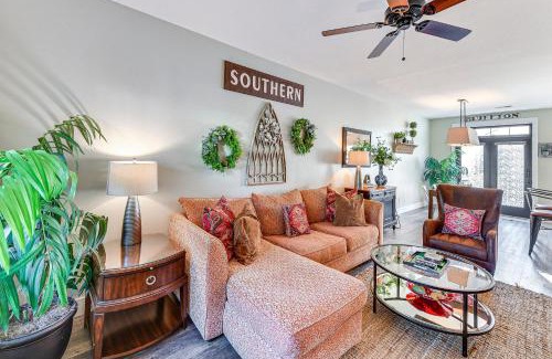 Bluffton House | 1 Mi to Old Town Cheerful Bluffton Townhome!