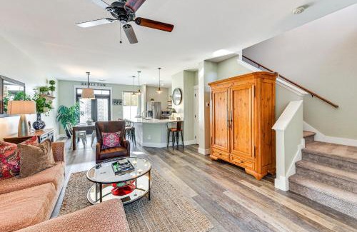Bluffton House | 1 Mi to Old Town Cheerful Bluffton Townhome!