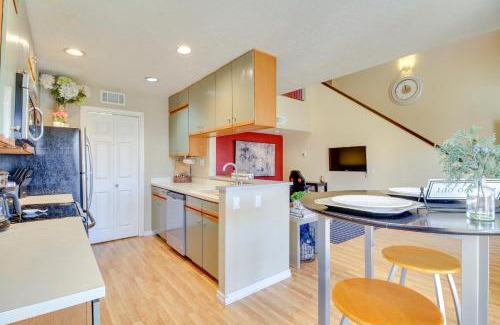 Northeast Heights House | 1 Mi to UNM Convenient Albuquerque Townhome!