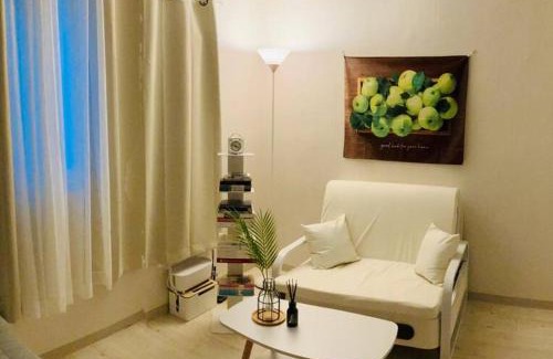 Seocho-gu Apartment | 1 min from Sadang Station line 2 & 4