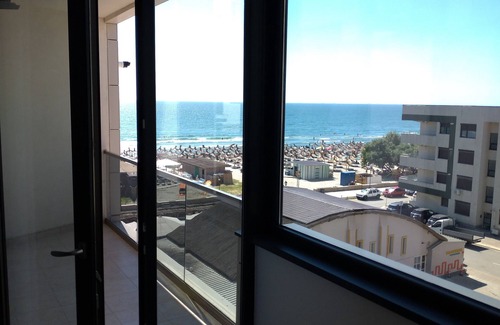 Mamaia-Sat Apartment | 1 minut by step to the beach ! Sea & beach view. Free parking. Pet friendly.