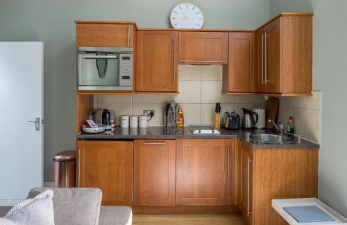 Chelsea Apartment | 1 minute from Sloane square Homm walkable to Harrods and Kings Road