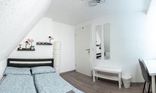Memmingen House | #1 modernes Zimmer mit Pool und Garten