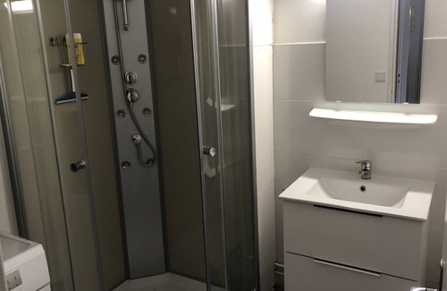 Dufau-Tourasse Apartment | 1 private room 2 pers. in a bright 70m2 apartment