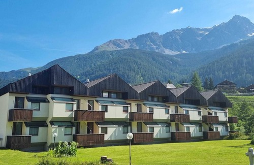 Savognin Apartment | 1 room apartment for 2 people with a view of the ski slope