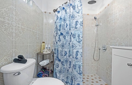 Rio Villa | 1 Step From The Beach | Pool | Pet Friendly | Modern Bedrooms