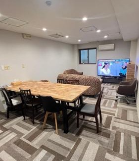 Taisho-ku House | 1 stop to Namba and Shinsaibashi! Direct access to USJ and Osaka Castle 大正155m2 駅徒歩1分