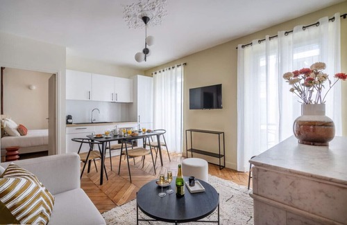 Faubourg-du-Roule Apartment | 1.two Bedrooms#champs Elysées#arc de Triomphe#ac